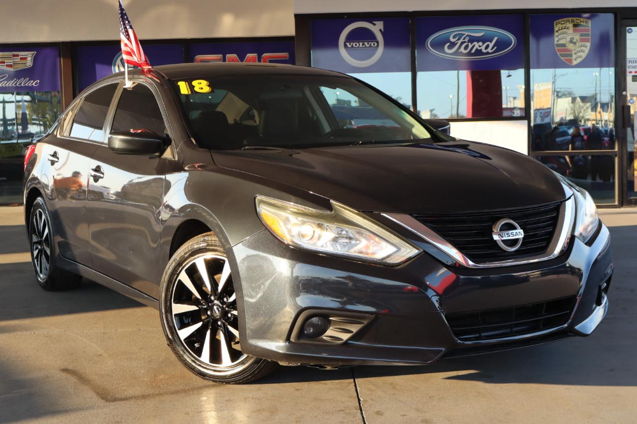 Nissan Altima 2.5 SV Sedan 2018
