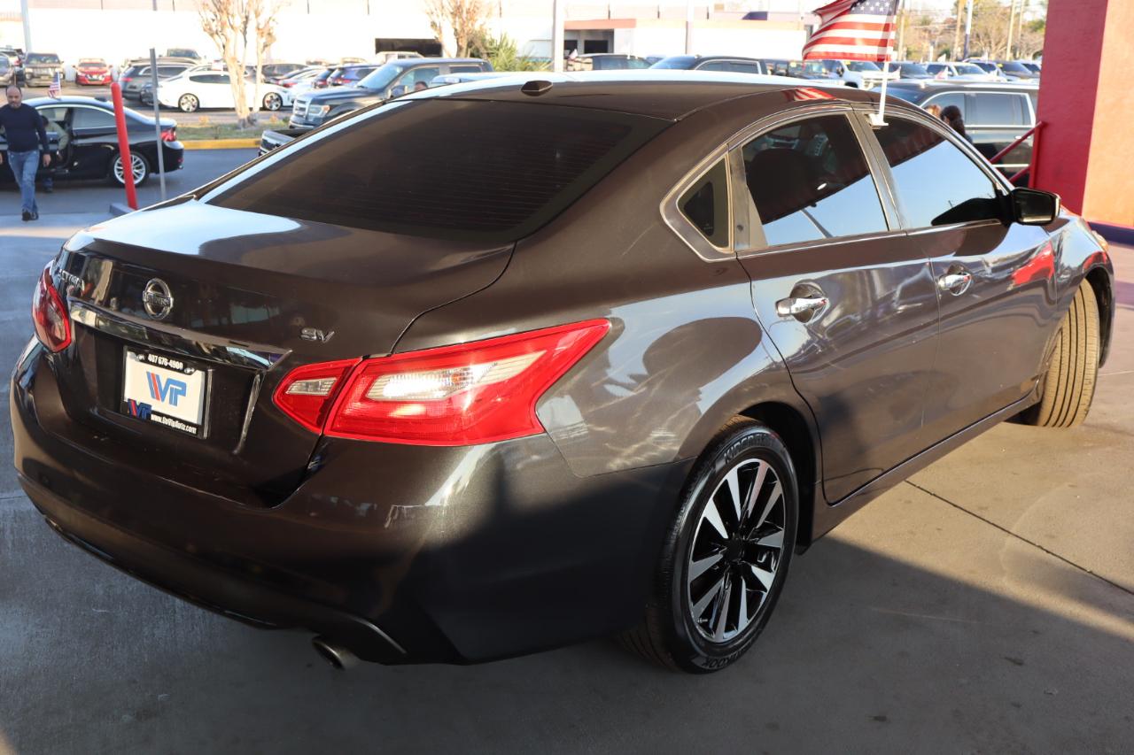 Nissan Altima 2.5 SV Sedan 2018