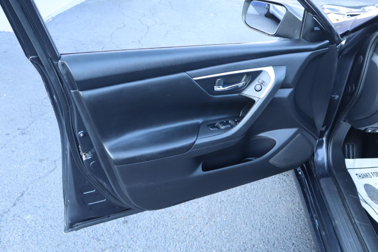 Nissan Altima 2.5 SV Sedan 2018