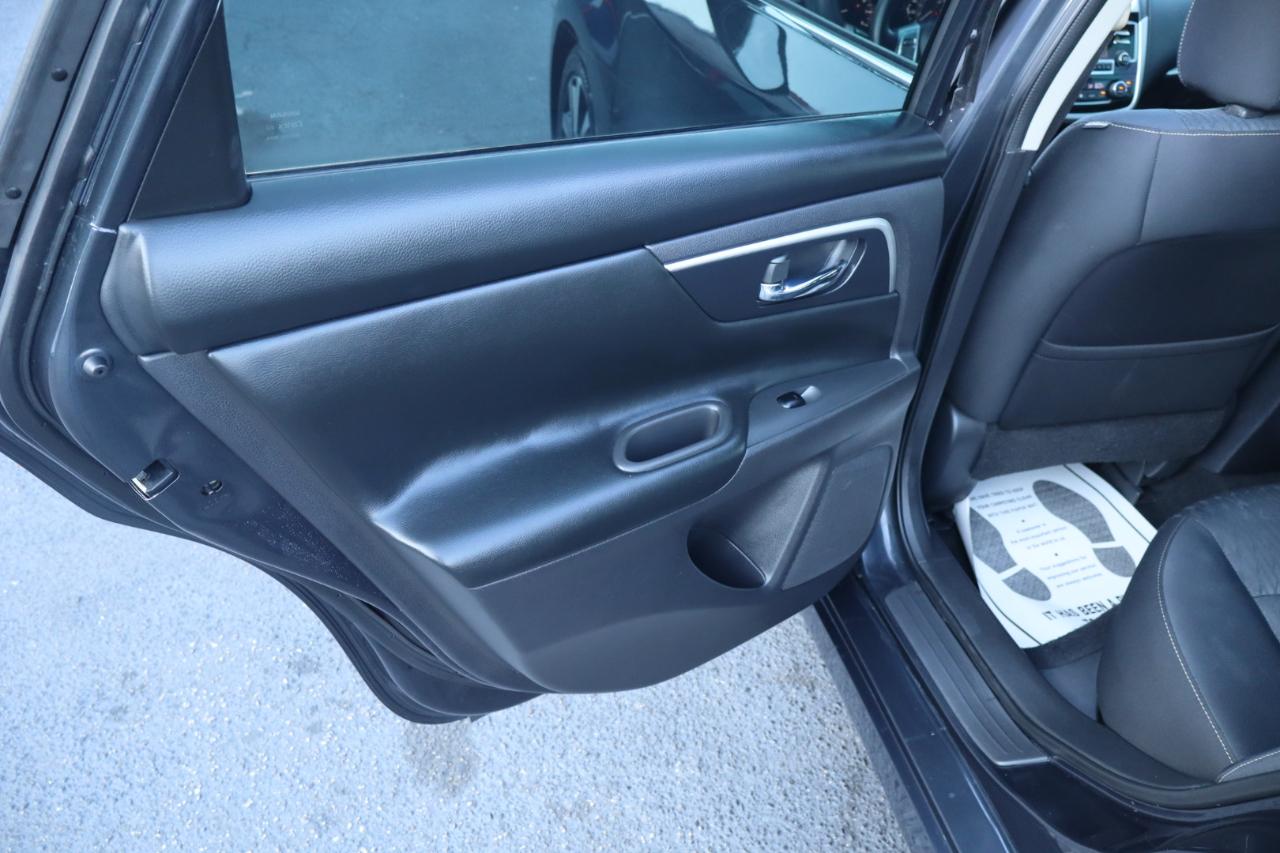 Nissan Altima 2.5 SV Sedan 2018