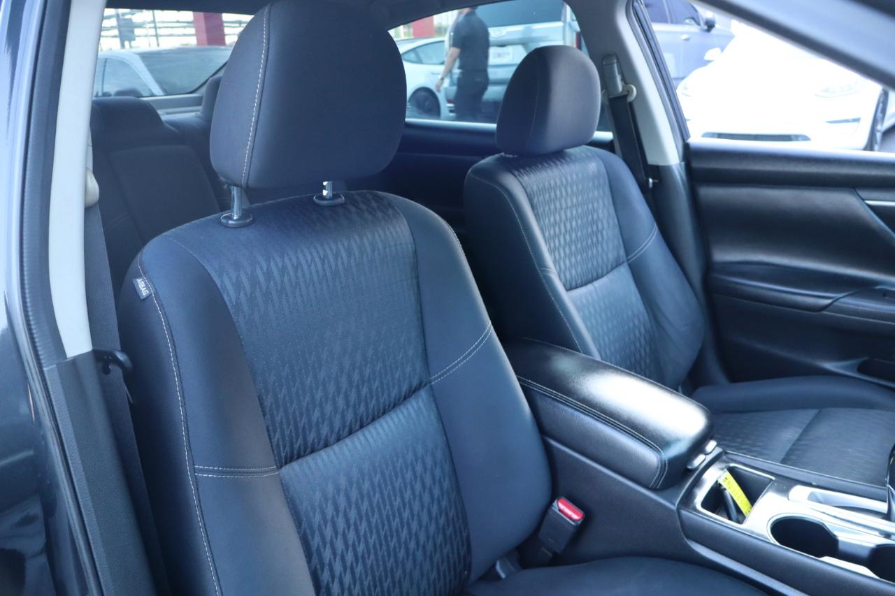 Nissan Altima 2.5 SV Sedan 2018