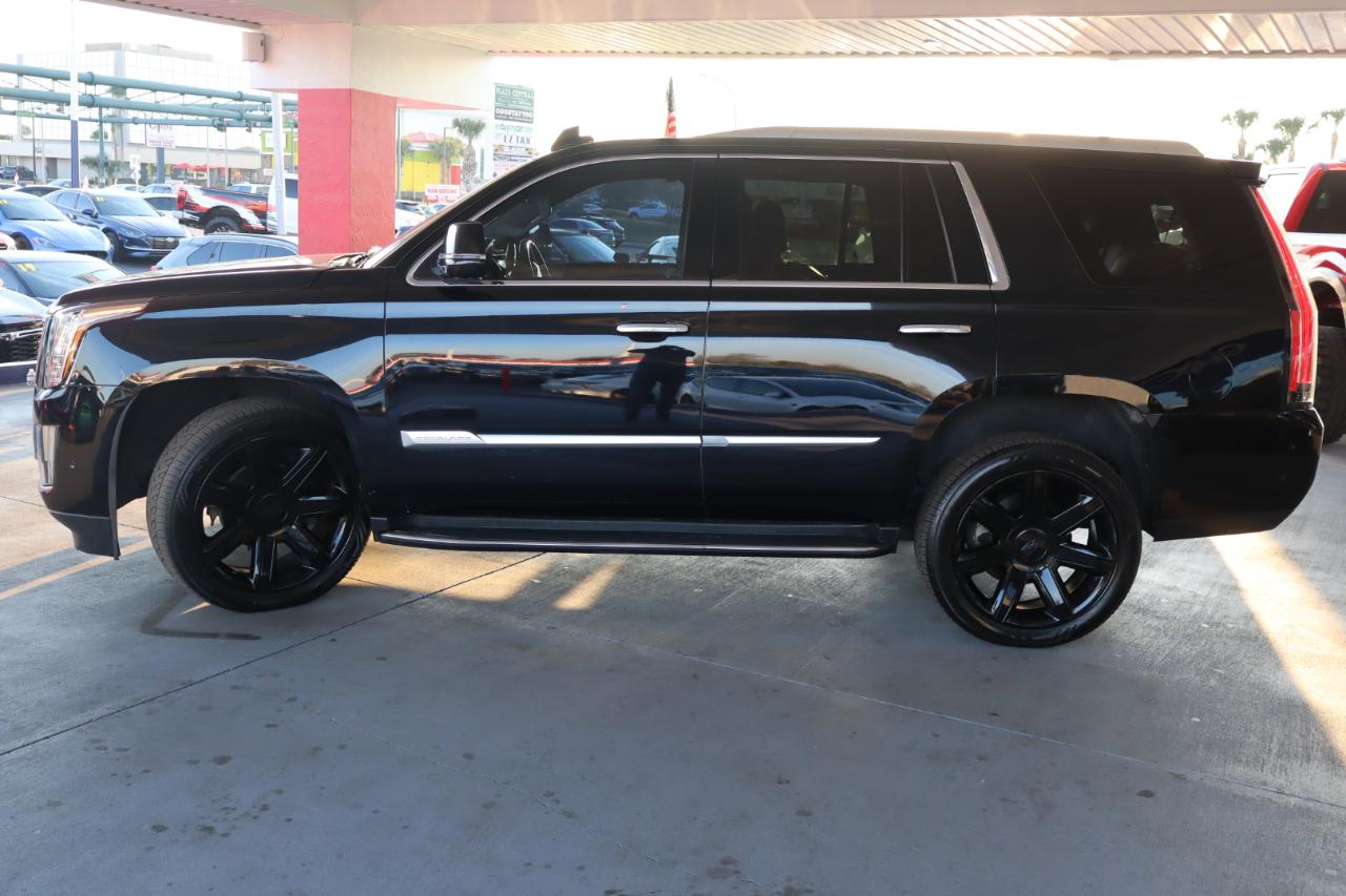Cadillac Escalade 2WD 4dr Luxury 2020