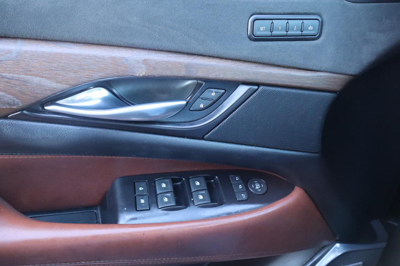 Cadillac Escalade 2WD 4dr Luxury 2020