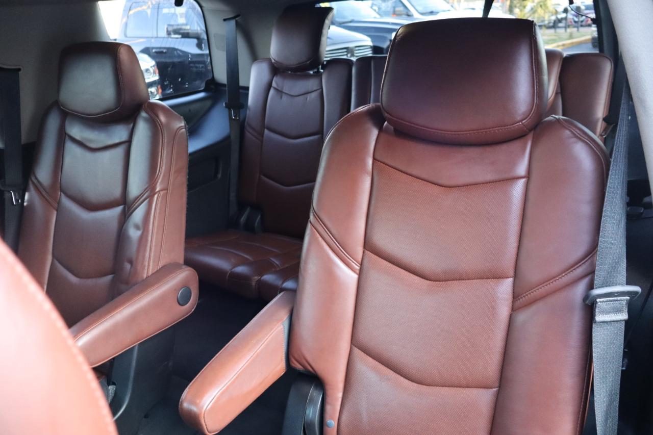Cadillac Escalade 2WD 4dr Luxury 2020