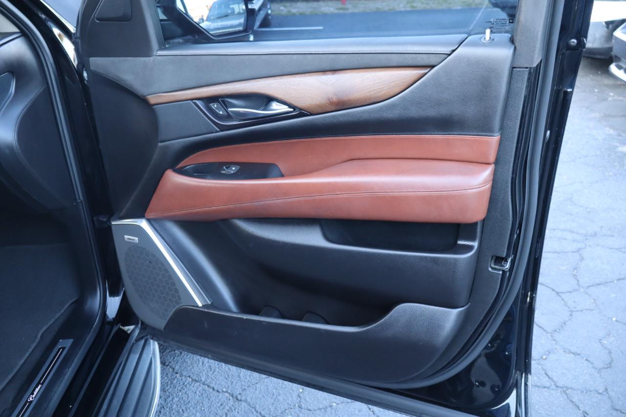 Cadillac Escalade 2WD 4dr Luxury 2020