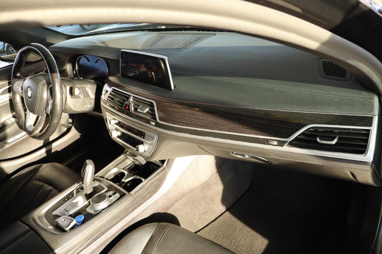 BMW 7 Series 740i Sedan 2018