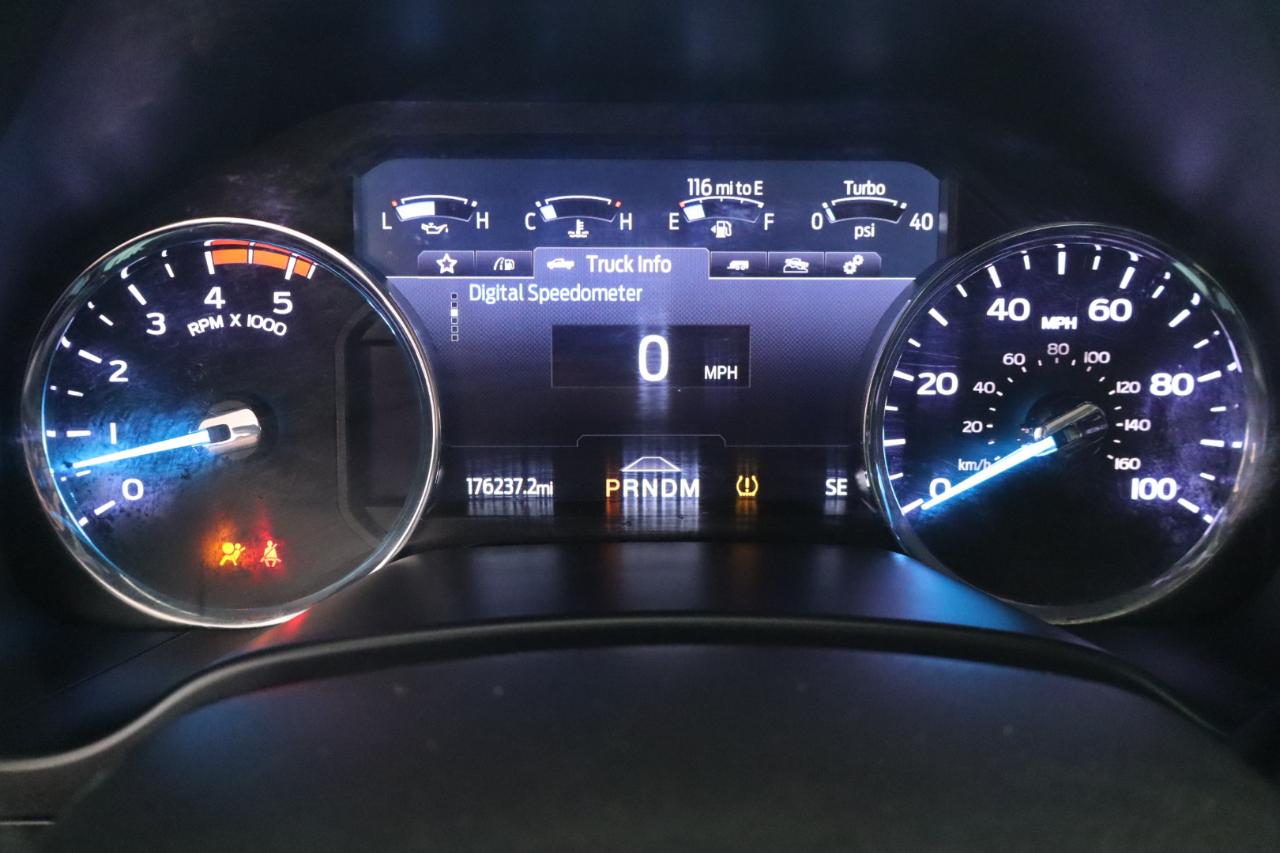 Ford Super Duty F-350 DRW Platinum 4WD Crew Cab 8' Box 2021