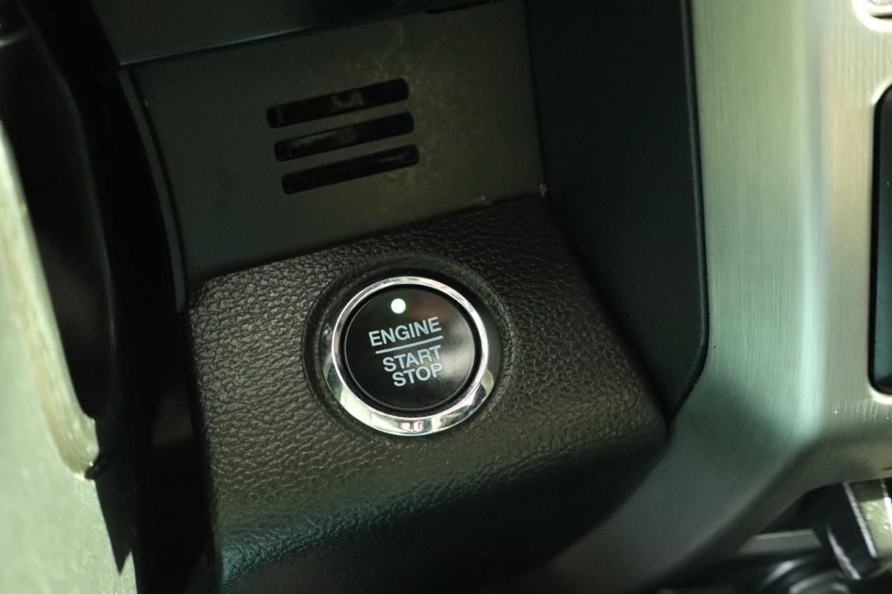 Ford Super Duty F-350 DRW Platinum 4WD Crew Cab 8' Box 2021