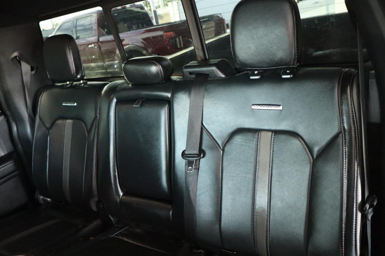 Ford Super Duty F-350 DRW Platinum 4WD Crew Cab 8' Box 2021