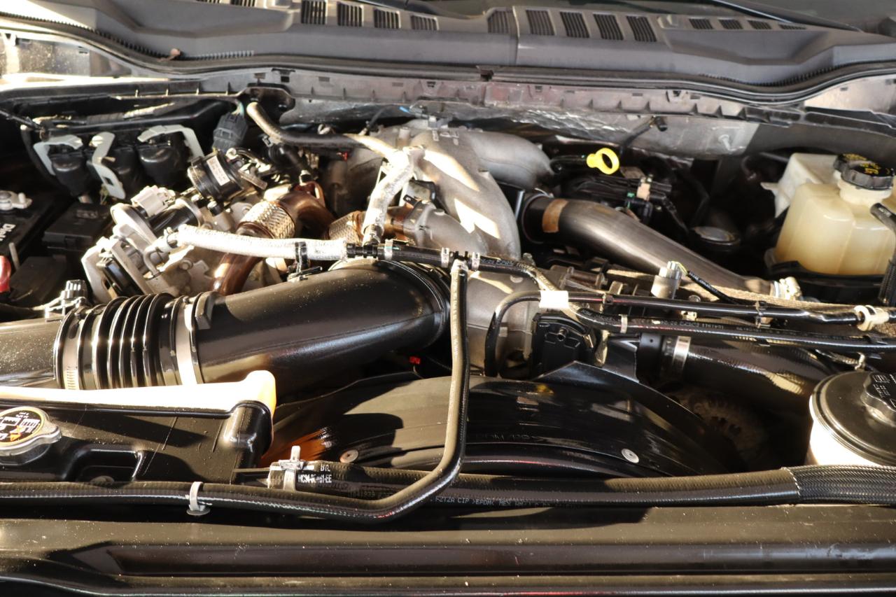 Ford Super Duty F-350 DRW Platinum 4WD Crew Cab 8' Box 2021