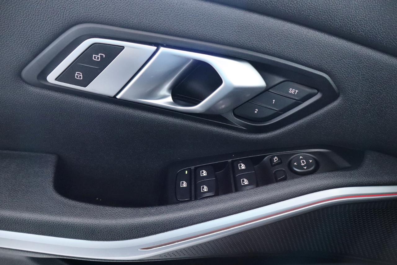 BMW 3 Series 330i xDrive Sedan North America 2020