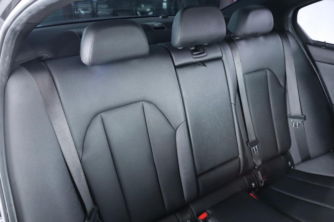 BMW 3 Series 330i xDrive Sedan North America 2020