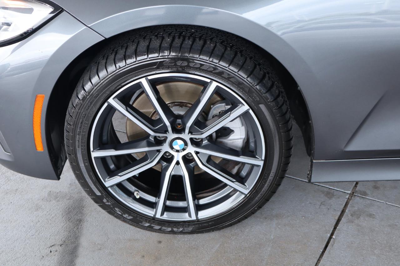 BMW 3 Series 330i xDrive Sedan North America 2020