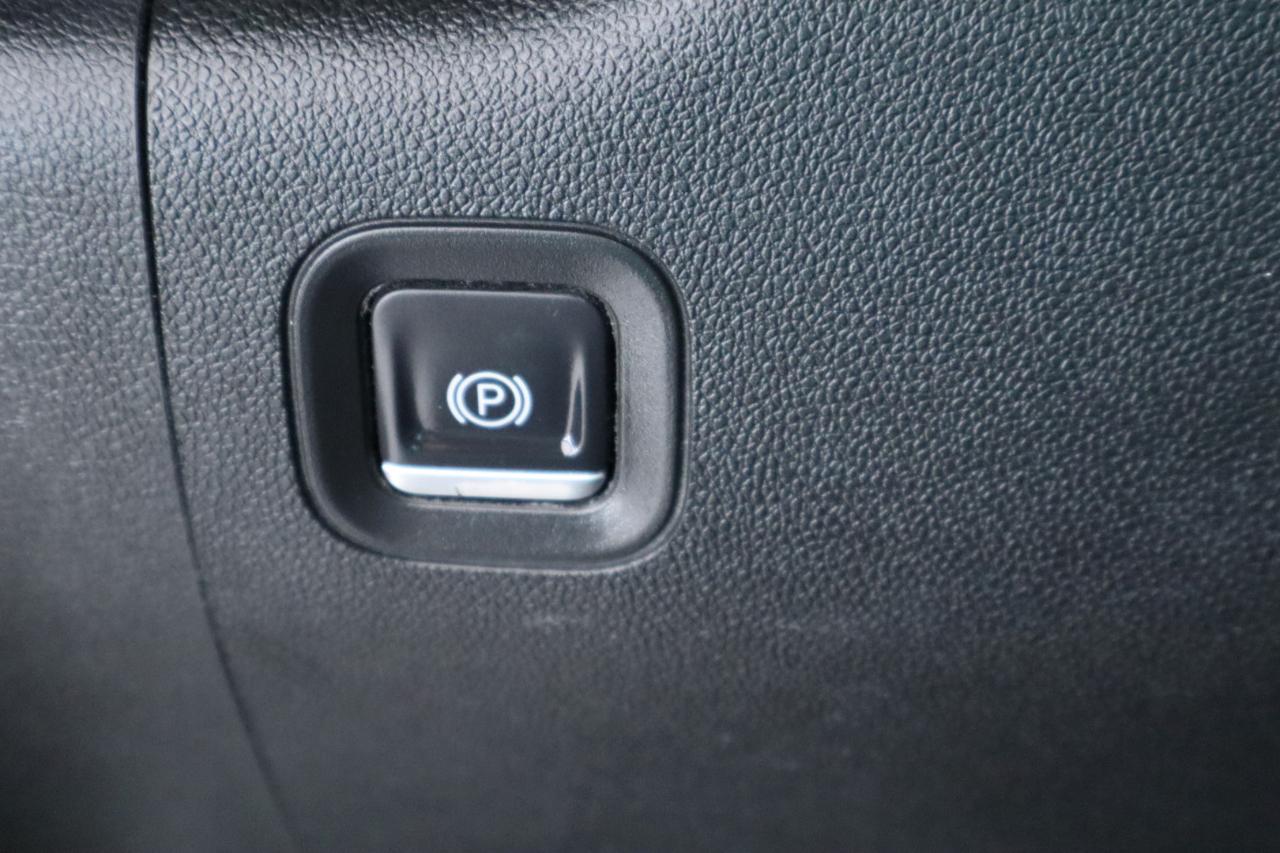 Chevrolet Silverado 1500 2WD Crew Cab 147" LT 2019