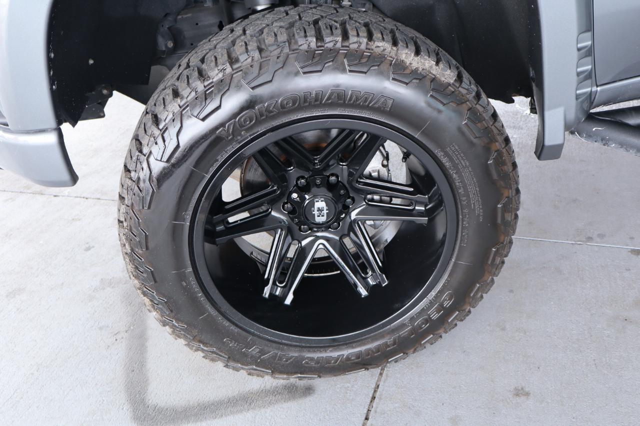 Chevrolet Silverado 1500 4WD Crew Cab 147" RST 2020