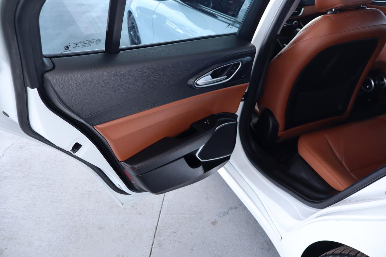 Alfa Romeo Giulia RWD 2019