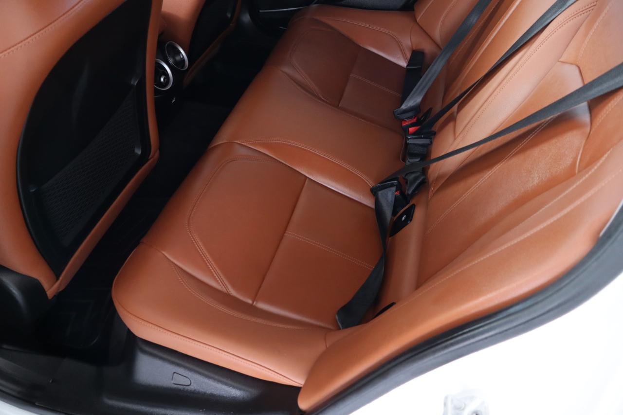 Alfa Romeo Giulia RWD 2019