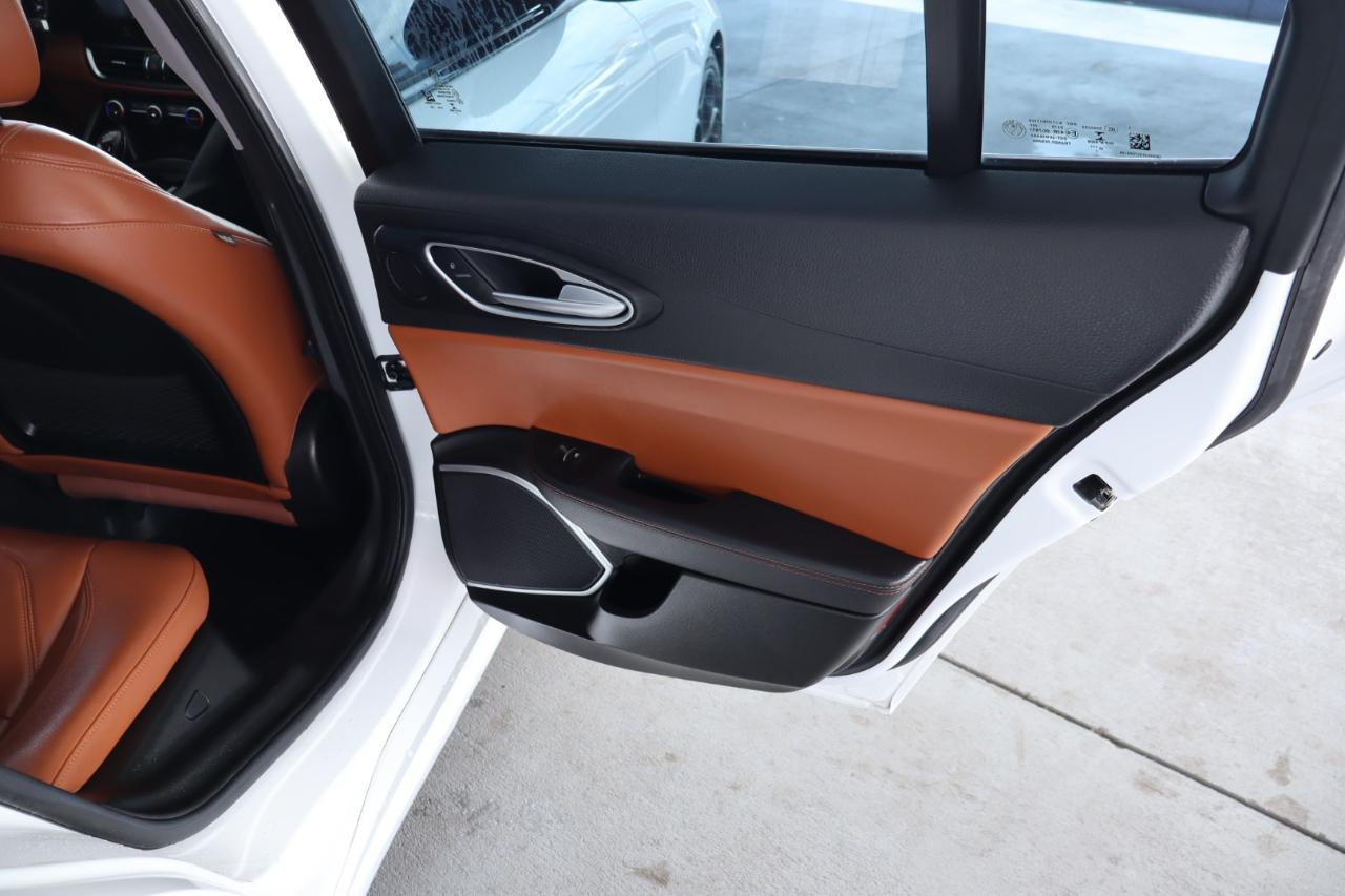 Alfa Romeo Giulia RWD 2019