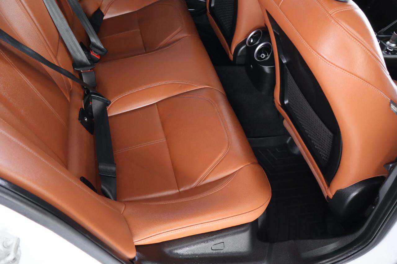 Alfa Romeo Giulia RWD 2019