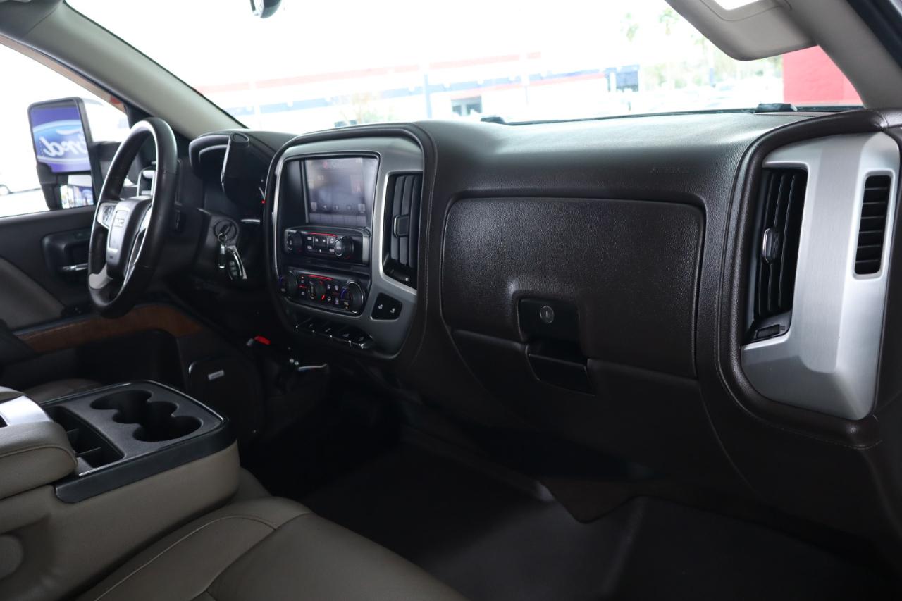 GMC Sierra 1500 4WD Crew Cab 153.0" SLT 2015