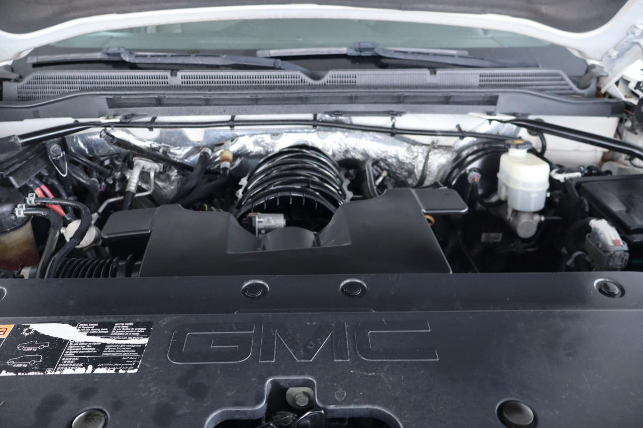 GMC Sierra 1500 4WD Crew Cab 153.0" SLT 2015