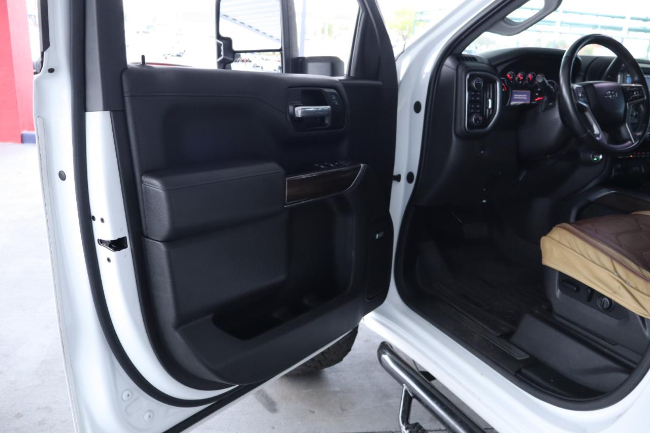 Chevrolet Silverado 1500 4WD Crew Cab 157" RST 2021