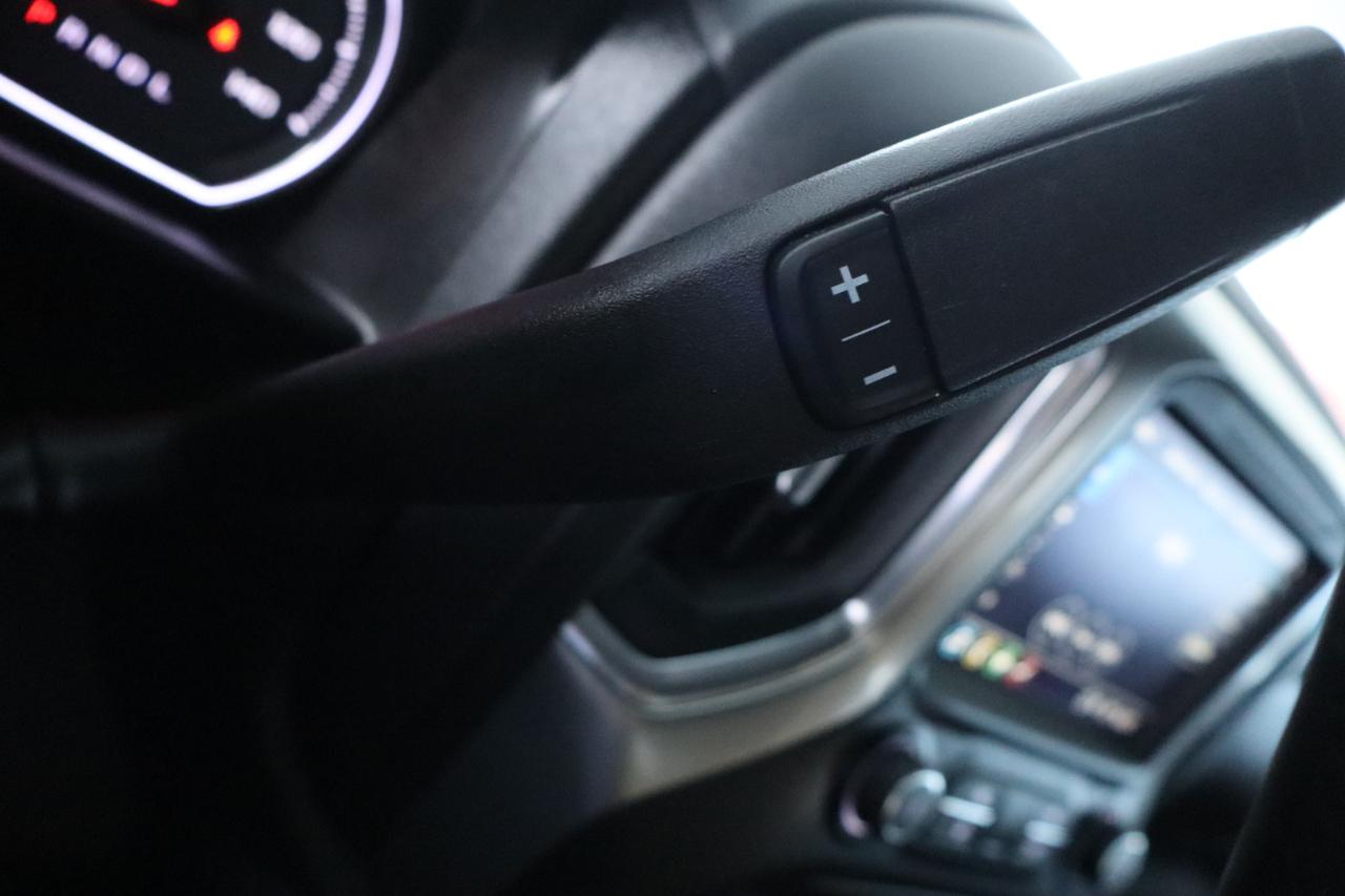 Chevrolet Silverado 1500 4WD Crew Cab 157" RST 2021