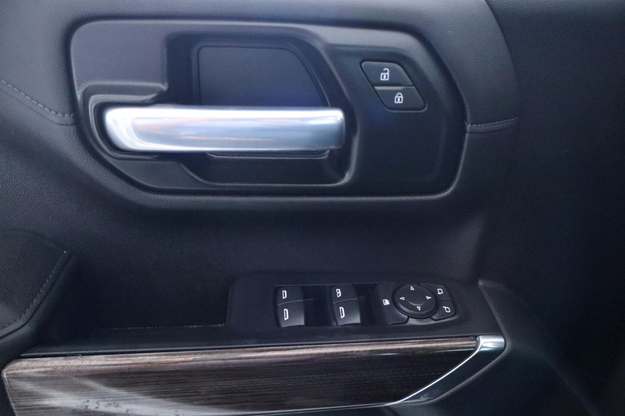 Chevrolet Silverado 1500 4WD Crew Cab 157" RST 2021