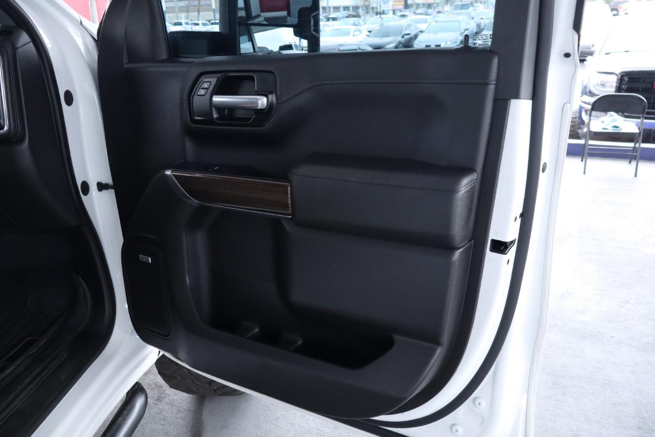 Chevrolet Silverado 1500 4WD Crew Cab 157" RST 2021