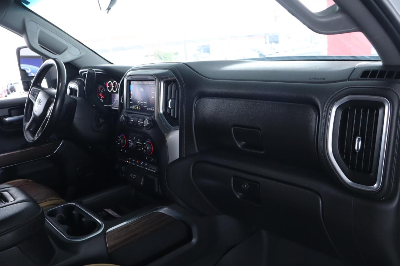 Chevrolet Silverado 1500 4WD Crew Cab 157" RST 2021