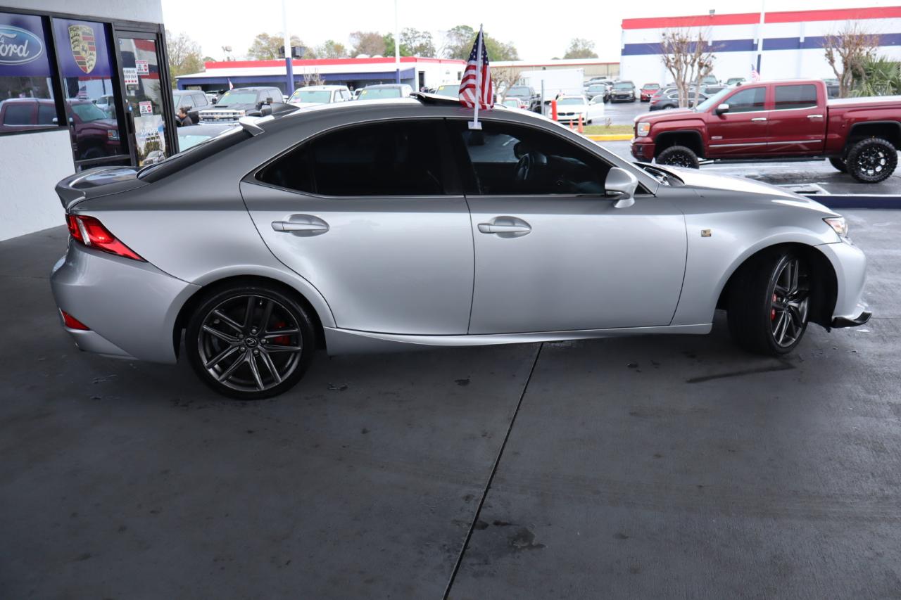 Lexus IS 200t 4dr Sdn 2016