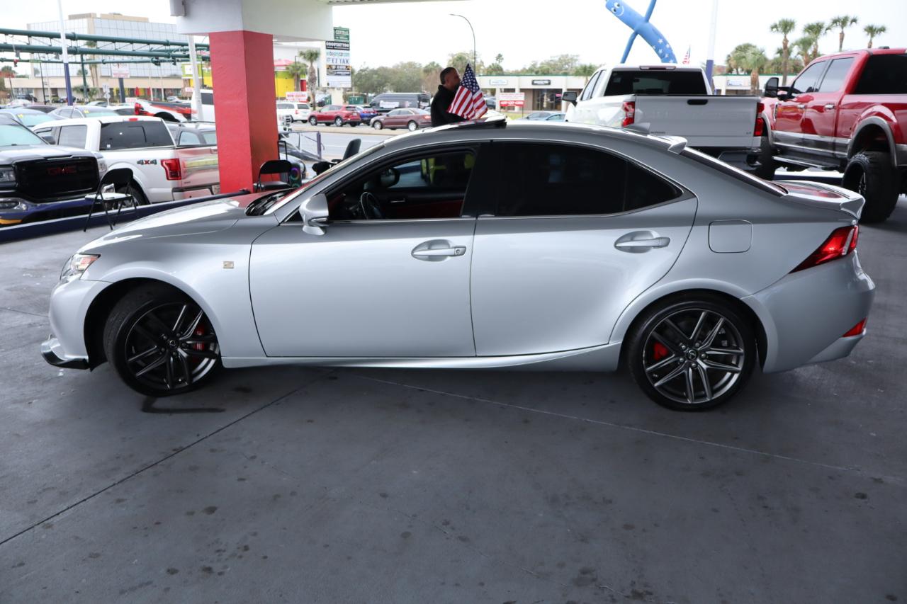 Lexus IS 200t 4dr Sdn 2016