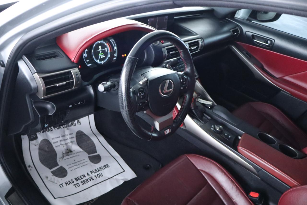 Lexus IS 200t 4dr Sdn 2016