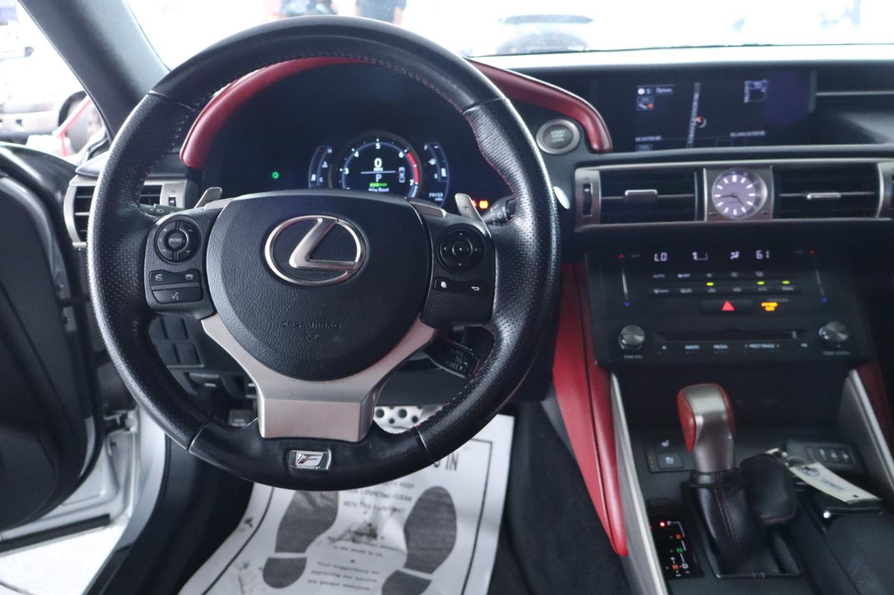 Lexus IS 200t 4dr Sdn 2016