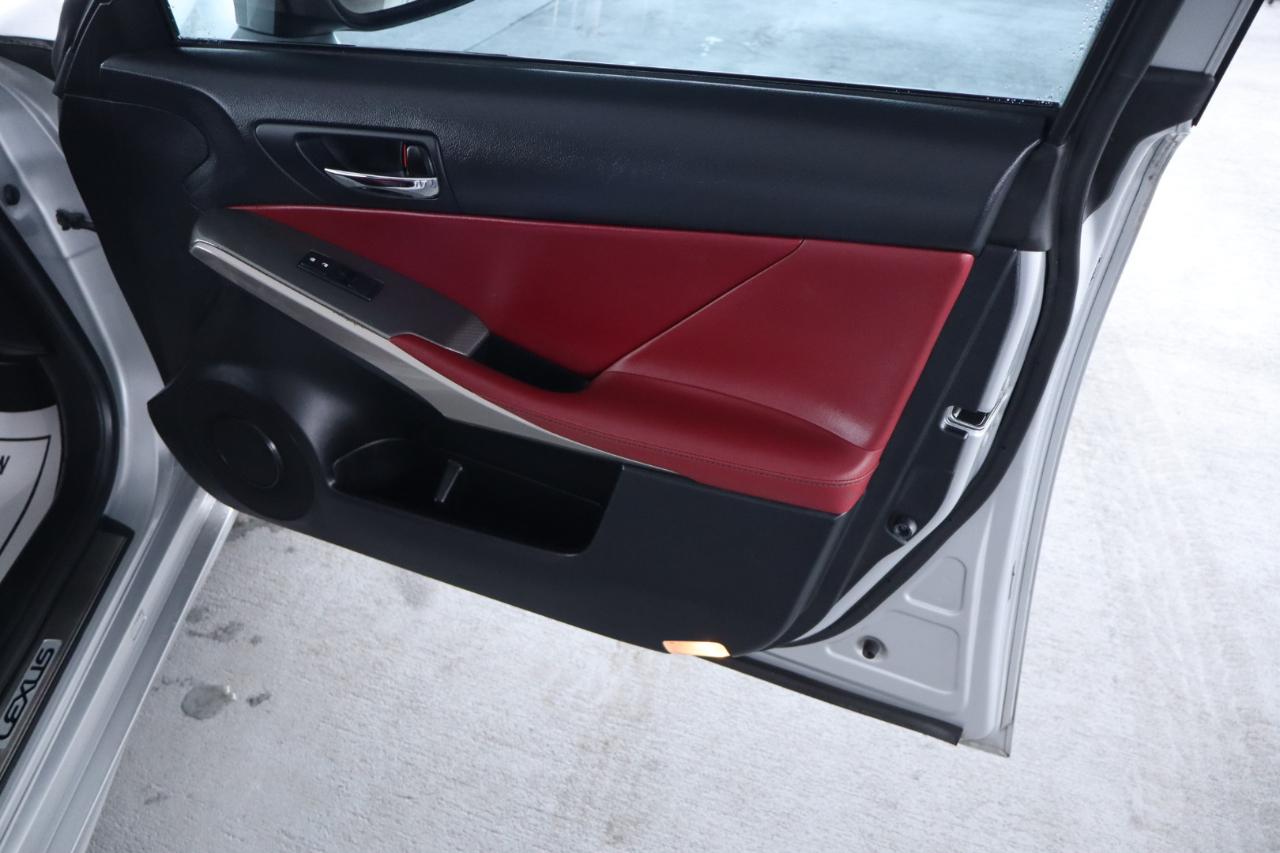 Lexus IS 200t 4dr Sdn 2016