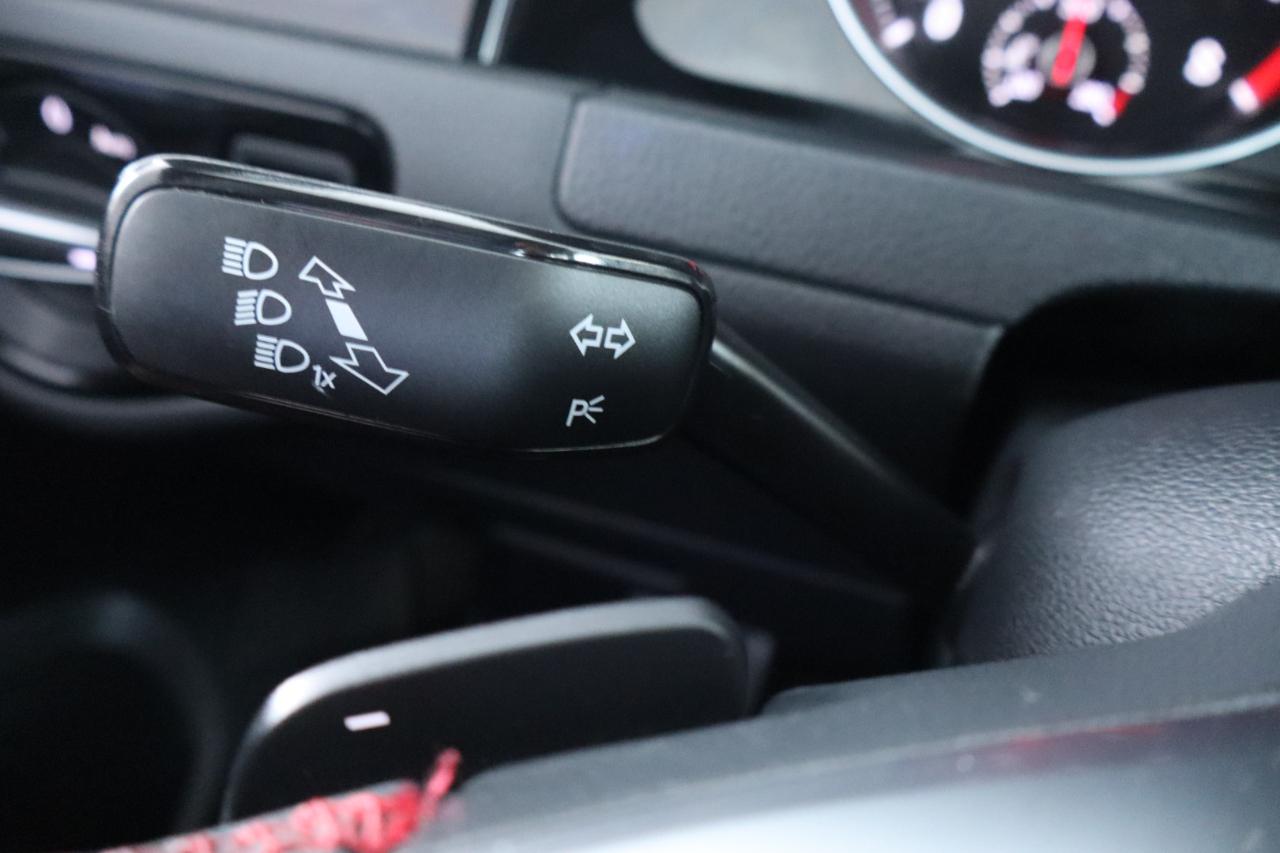 Volkswagen Golf GTI 2.0T Rabbit Edition DSG 2019