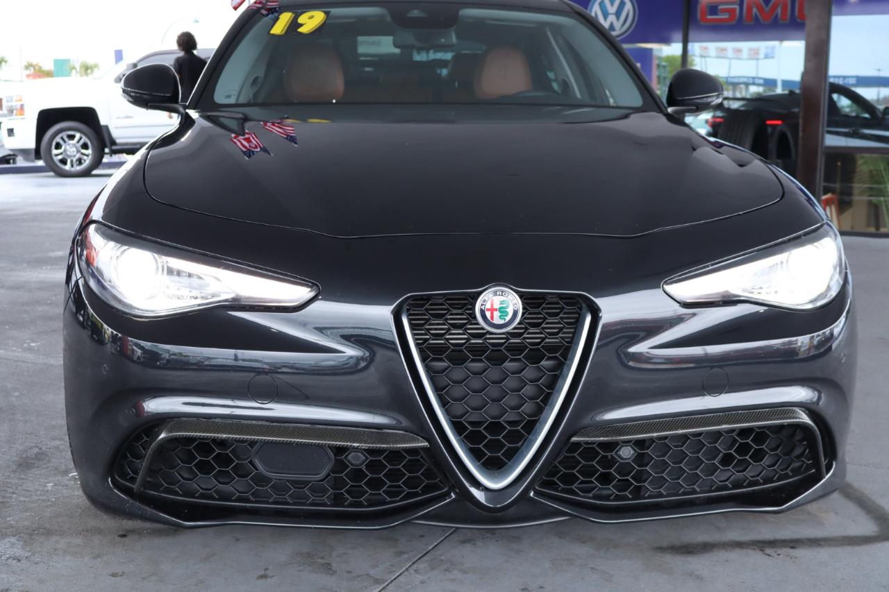 Alfa Romeo Giulia Ti Sport RWD 2019