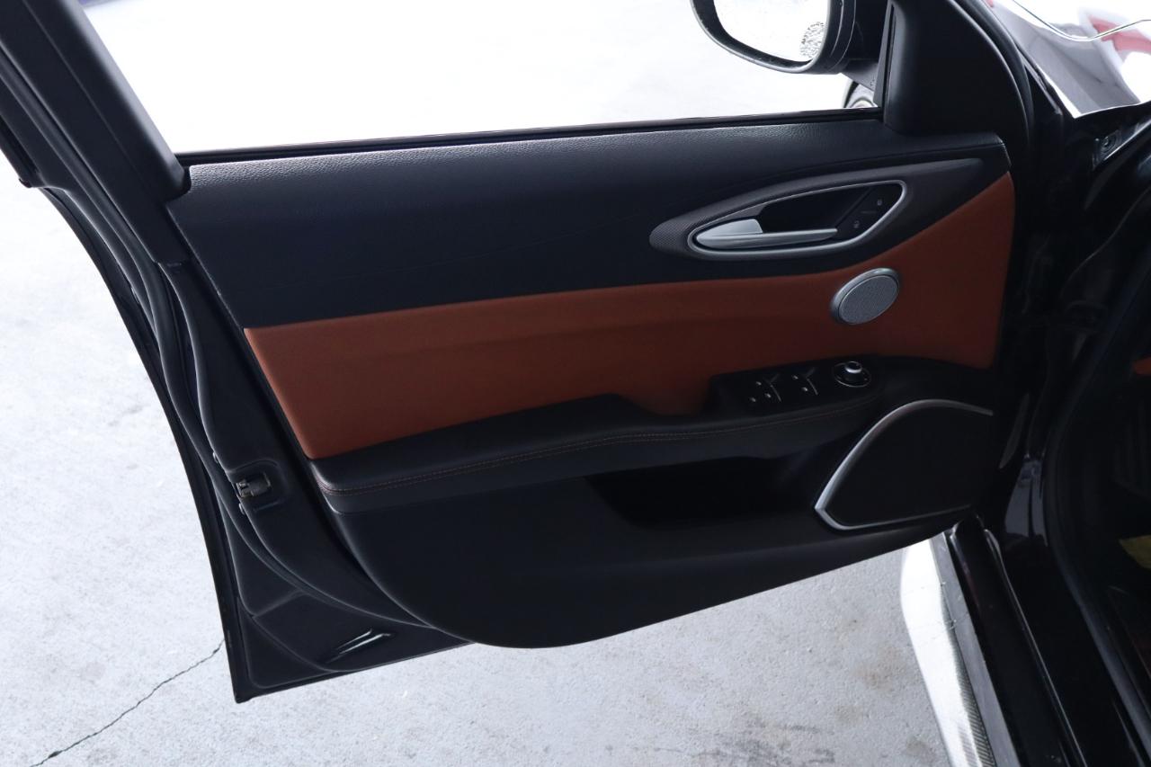 Alfa Romeo Giulia Ti Sport RWD 2019