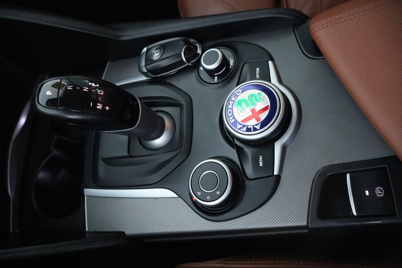 Alfa Romeo Giulia Ti Sport RWD 2019