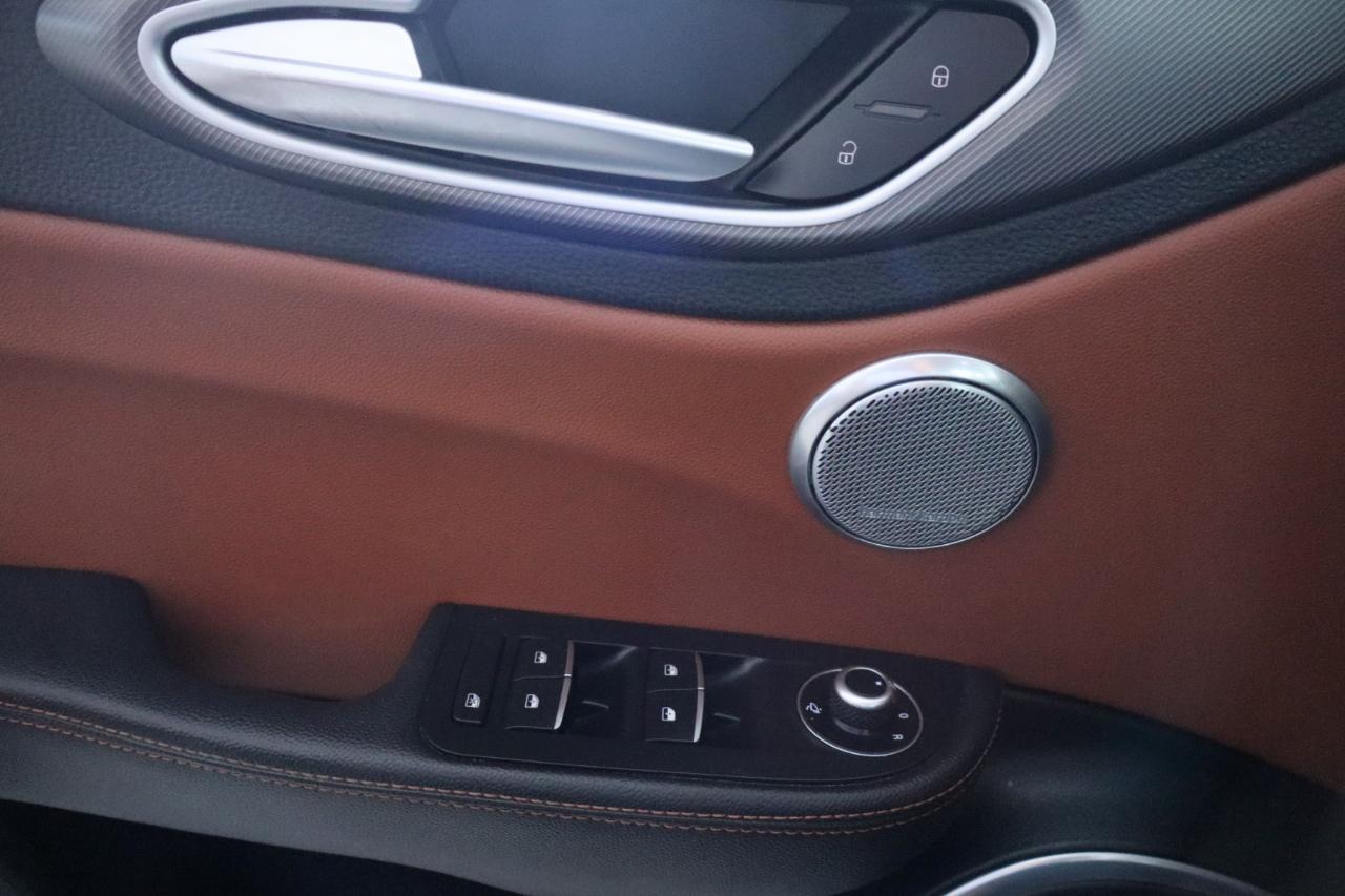 Alfa Romeo Giulia Ti Sport RWD 2019