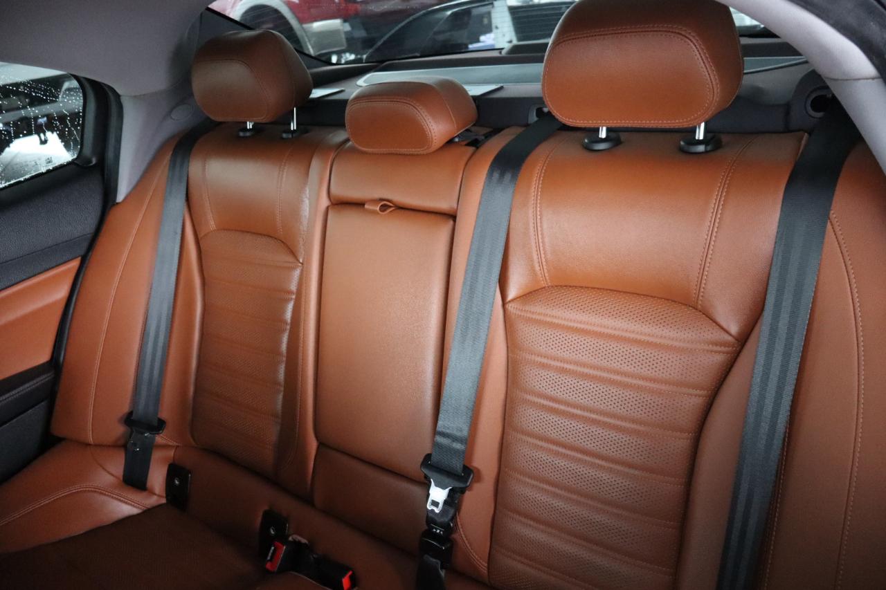 Alfa Romeo Giulia Ti Sport RWD 2019