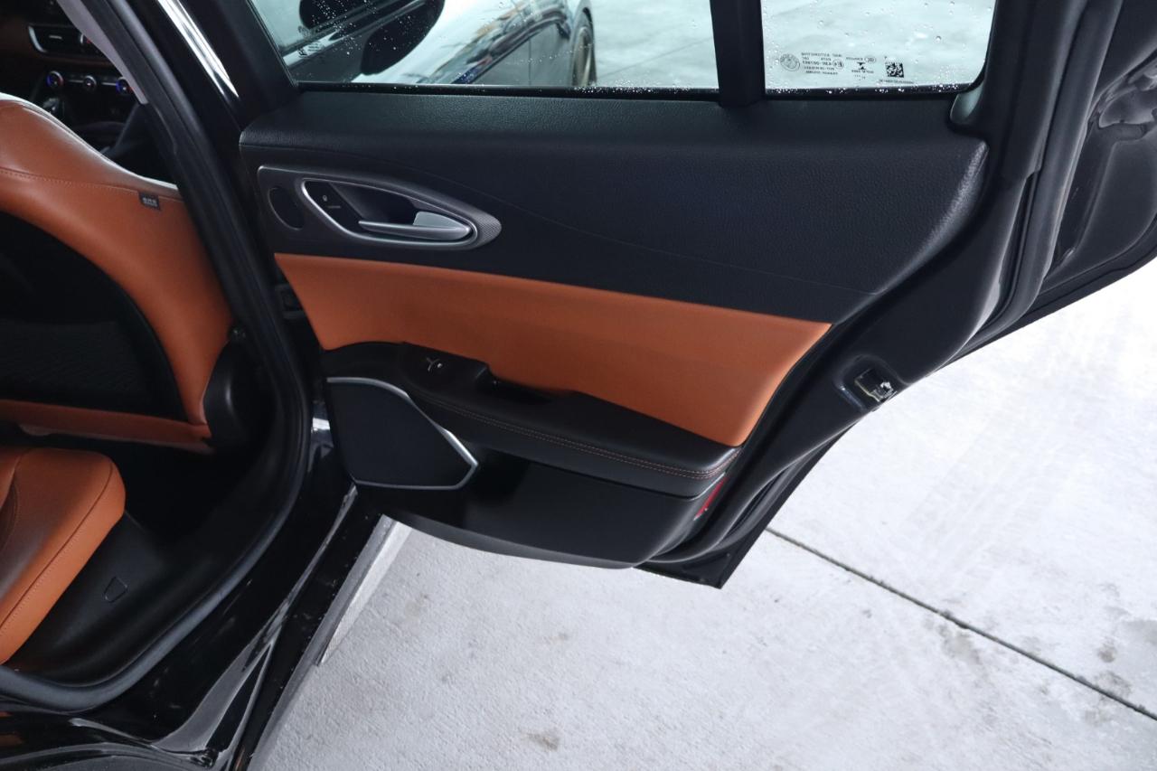 Alfa Romeo Giulia Ti Sport RWD 2019