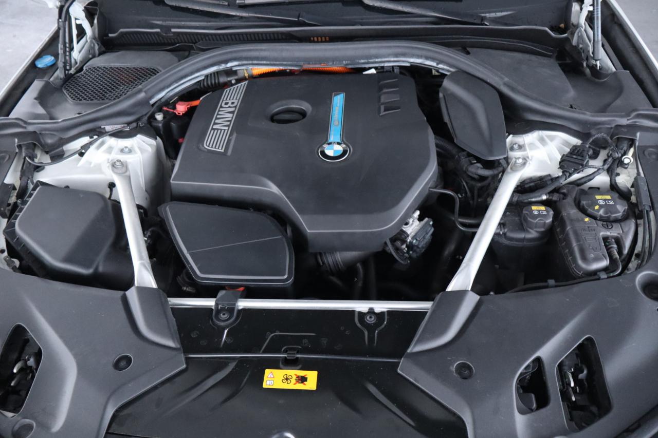 BMW 5 Series 530e iPerformance Plug-In Hybrid 2018