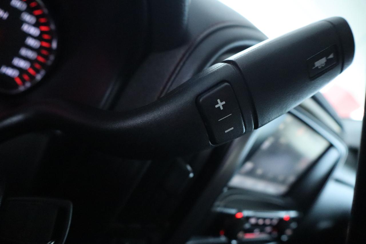 GMC Sierra 1500 4WD Crew Cab 143.5" SLT 2014