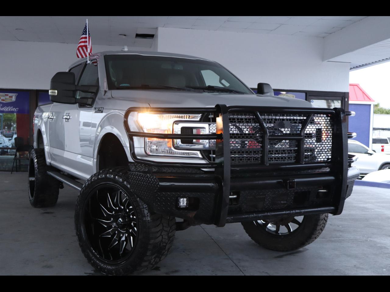 Ford F-150 4WD SuperCrew 145" Lariat 2018