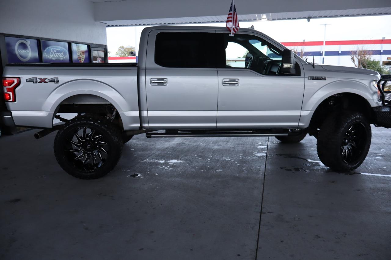 Ford F-150 4WD SuperCrew 145" Lariat 2018