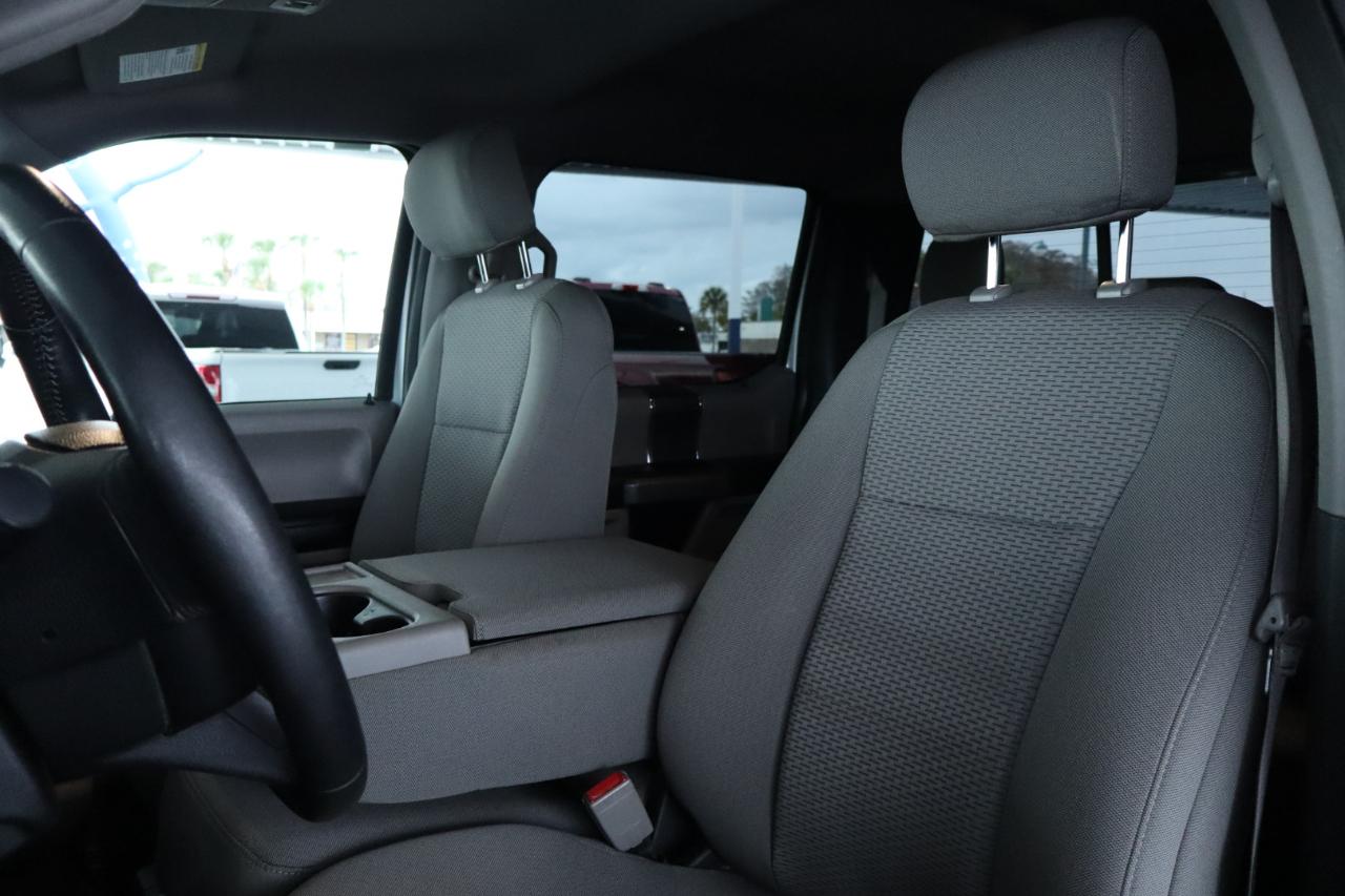 Ford F-150 4WD SuperCrew 145" Lariat 2018