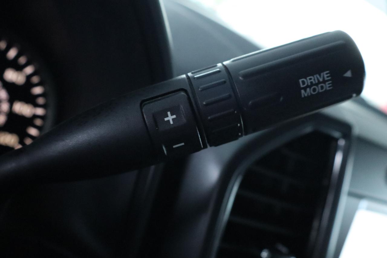 Ford F-150 4WD SuperCrew 145" Lariat 2018