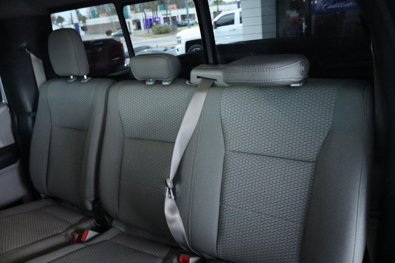 Ford F-150 4WD SuperCrew 145" Lariat 2018