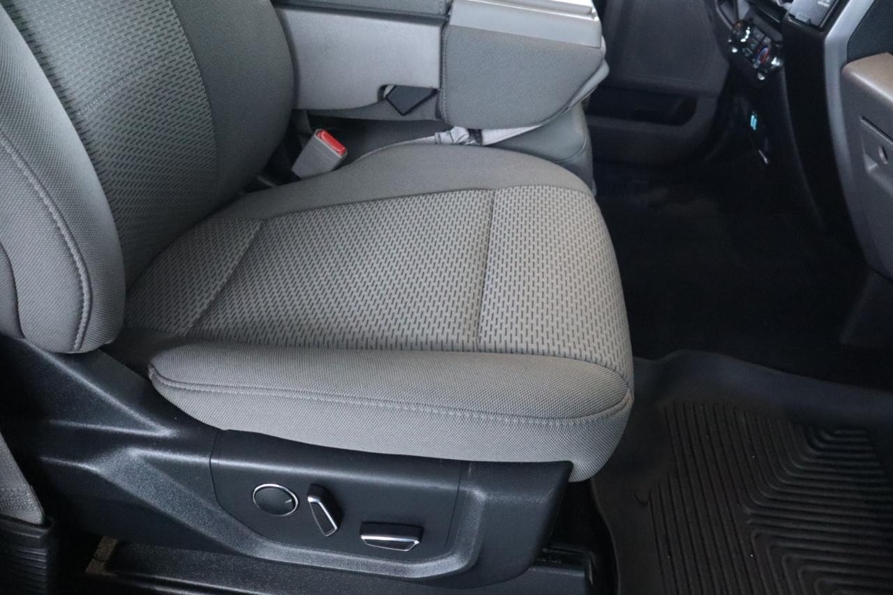 Ford F-150 4WD SuperCrew 145" Lariat 2018